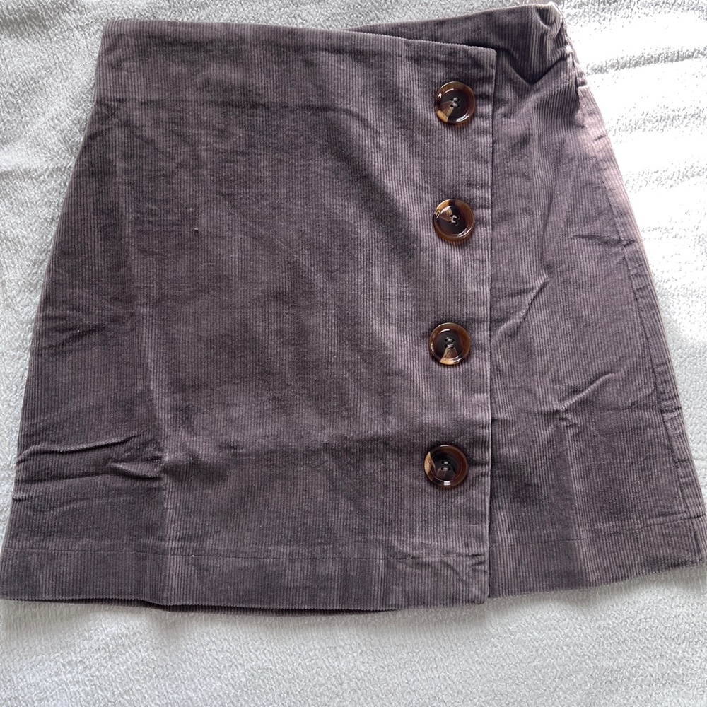 Elegant Grey Button-Front Skirt